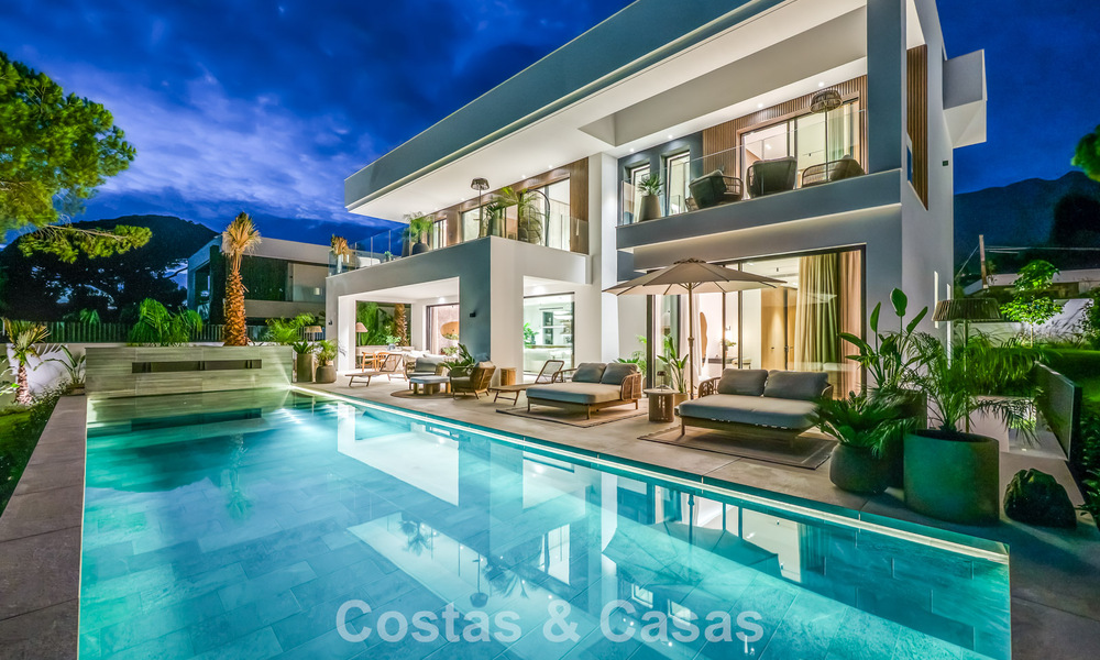 Villa contemporaine neuve avec vues panoramiques à vendre sur le célèbre Golden Mile de Marbella 807927