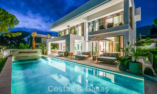 Villa contemporaine neuve avec vues panoramiques à vendre sur le célèbre Golden Mile de Marbella 807927 
