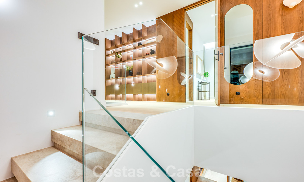 Villa contemporaine neuve avec vues panoramiques à vendre sur le célèbre Golden Mile de Marbella 807943