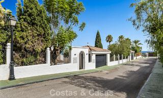 Villa modernisée au style méditerranéen contemporain à vendre dans la Golf Valley de Nueva Andalucía, Marbella 807962 