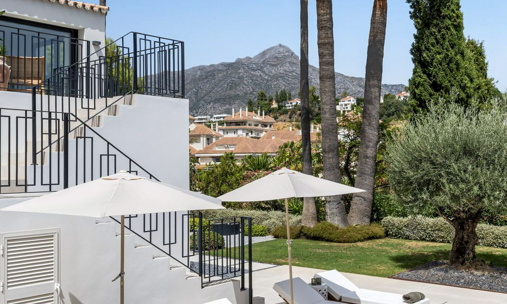 Villa modernisée au style méditerranéen contemporain à vendre dans la Golf Valley de Nueva Andalucía, Marbella 807968