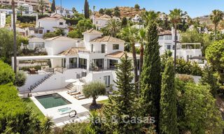 Villa modernisée au style méditerranéen contemporain à vendre dans la Golf Valley de Nueva Andalucía, Marbella 807971 