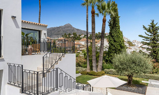 Villa modernisée au style méditerranéen contemporain à vendre dans la Golf Valley de Nueva Andalucía, Marbella 807972 