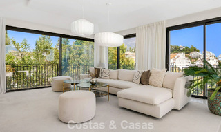 Villa modernisée au style méditerranéen contemporain à vendre dans la Golf Valley de Nueva Andalucía, Marbella 807975 