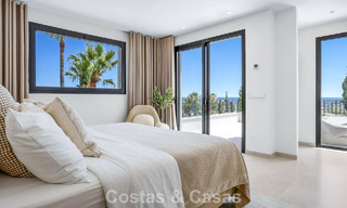 Villa modernisée au style méditerranéen contemporain à vendre dans la Golf Valley de Nueva Andalucía, Marbella 807989 
