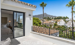 Villa modernisée au style méditerranéen contemporain à vendre dans la Golf Valley de Nueva Andalucía, Marbella 807990 
