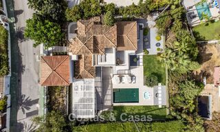 Villa modernisée au style méditerranéen contemporain à vendre dans la Golf Valley de Nueva Andalucía, Marbella 808009 