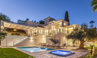 Villa modernisée au style méditerranéen contemporain à vendre dans la Golf Valley de Nueva Andalucía, Marbella 808013 