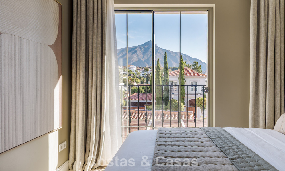 Villa méditerranéenne de luxe avec intérieur d’inspiration française à vendre au cœur de Nueva Andalucía, Marbella 808030