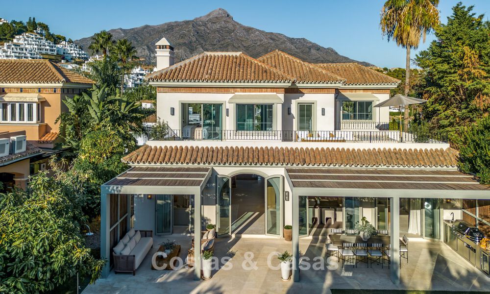 Villa méditerranéenne de luxe avec intérieur d’inspiration française à vendre au cœur de Nueva Andalucía, Marbella 808042