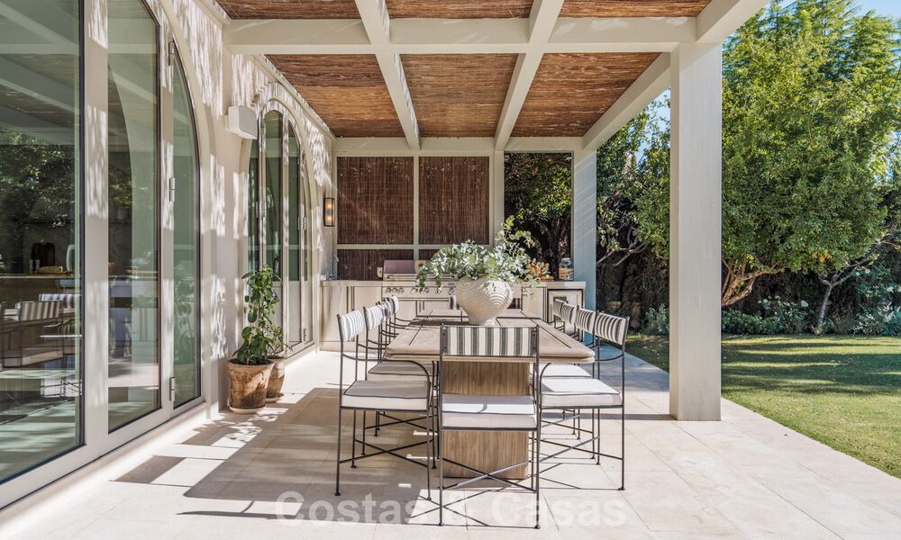 Villa méditerranéenne de luxe avec intérieur d’inspiration française à vendre au cœur de Nueva Andalucía, Marbella 808059
