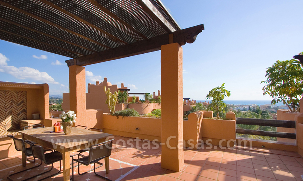 Appartements à vendre à La Alzambra, à quelques minutes à pied de Puerto Banús, à Nueva Andalucía, Marbella 807747
