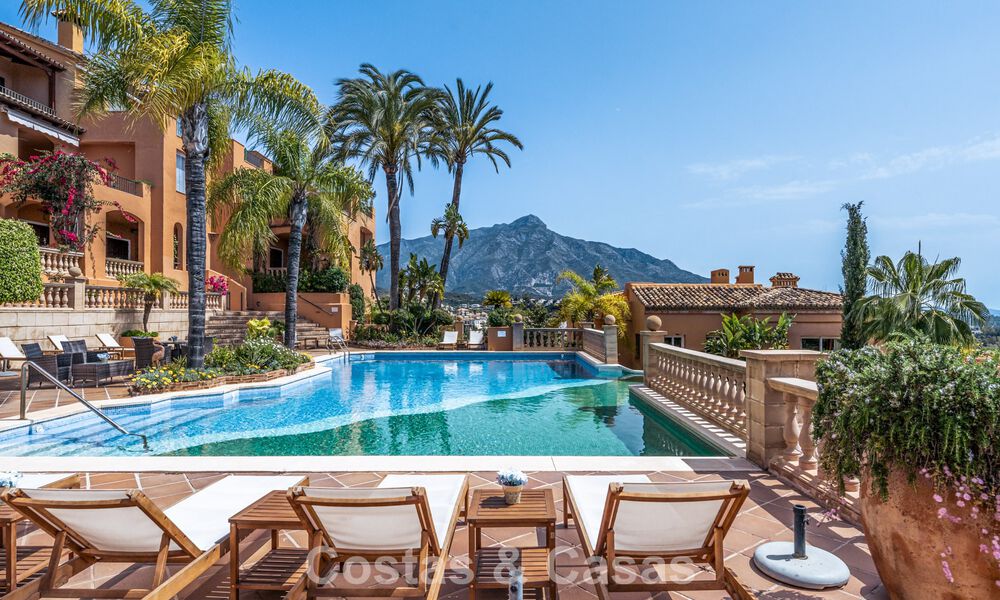 Penthouse duplex de luxe avec vue panoramique à vendre dans la vallée du golf de Nueva Andalucía, Marbella 808067