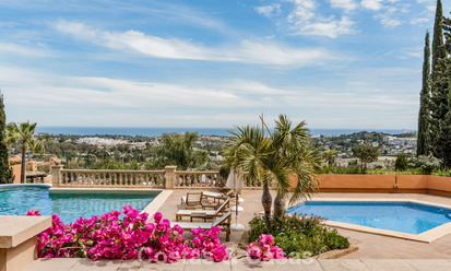 Penthouse duplex de luxe avec vue panoramique à vendre dans la vallée du golf de Nueva Andalucía, Marbella 808071