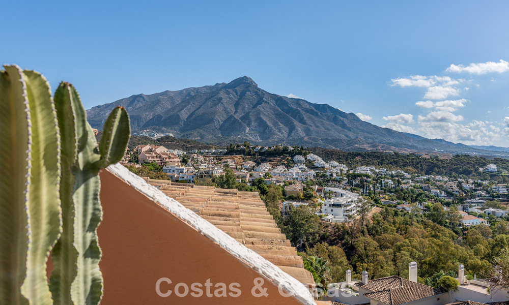 Penthouse duplex de luxe avec vue panoramique à vendre dans la vallée du golf de Nueva Andalucía, Marbella 808073