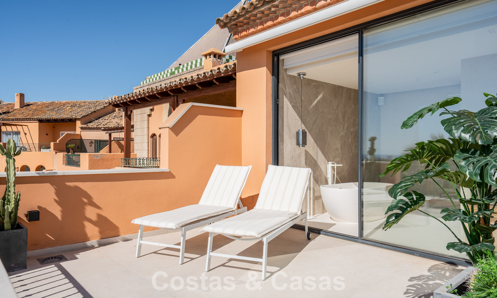Penthouse duplex de luxe avec vue panoramique à vendre dans la vallée du golf de Nueva Andalucía, Marbella 808083