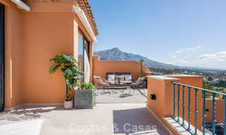 Penthouse duplex de luxe avec vue panoramique à vendre dans la vallée du golf de Nueva Andalucía, Marbella 808084 