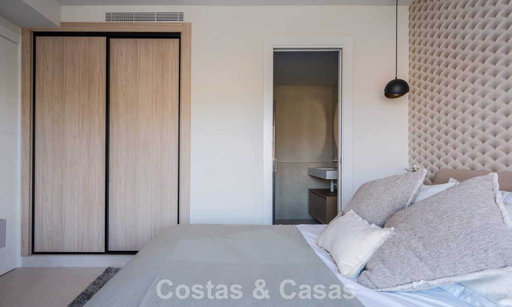 Penthouse duplex de luxe avec vue panoramique à vendre dans la vallée du golf de Nueva Andalucía, Marbella 808094