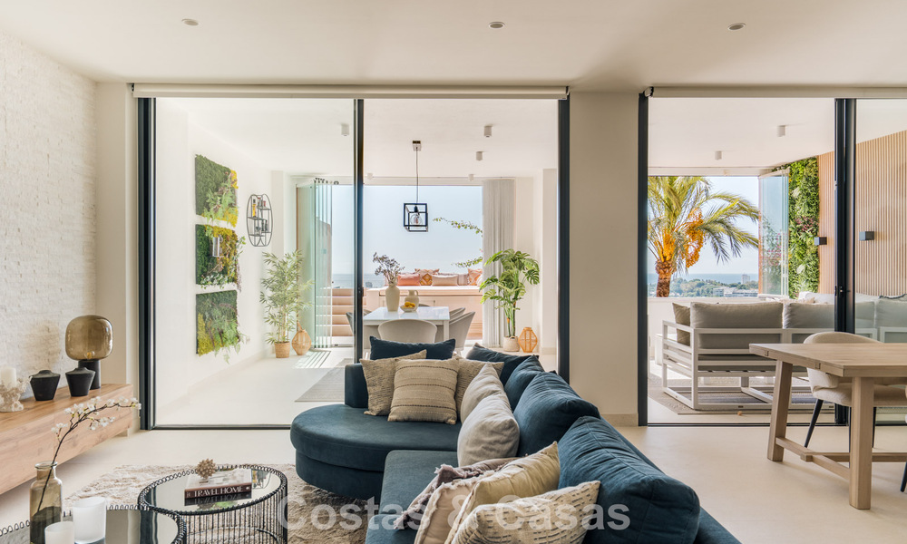 Penthouse duplex de luxe avec vue panoramique à vendre dans la vallée du golf de Nueva Andalucía, Marbella 808096