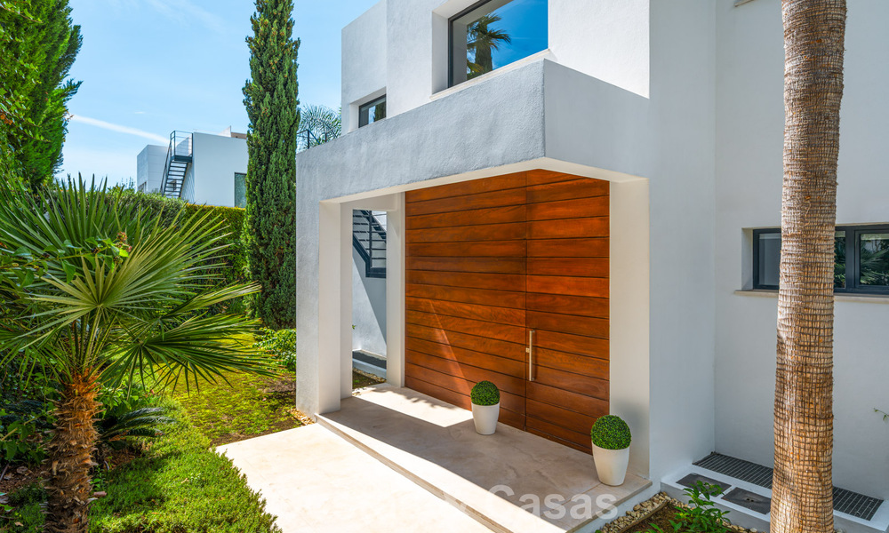 Villa contemporaine de luxe au design minimaliste à vendre à Nueva Andalucía, Marbella 808104