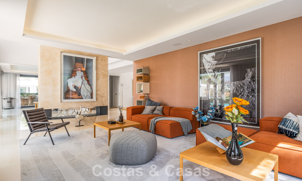 Villa contemporaine de luxe au design minimaliste à vendre à Nueva Andalucía, Marbella 808106