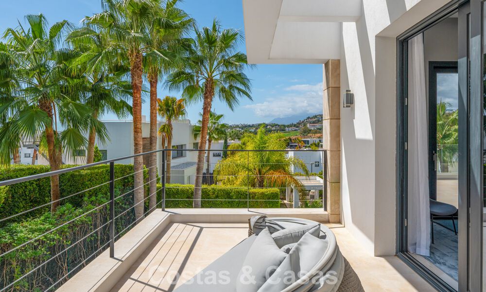 Villa contemporaine de luxe au design minimaliste à vendre à Nueva Andalucía, Marbella 808113