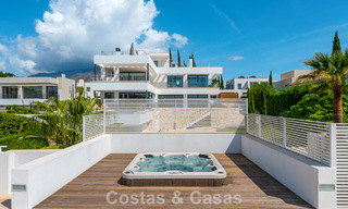 Villa contemporaine de luxe au design minimaliste à vendre à Nueva Andalucía, Marbella 808115 