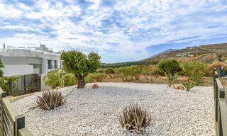 Appartement moderne à vendre avec piscine et vue sur la mer dans une résidence exclusive à Nueva Andalucía, Marbella 808142 