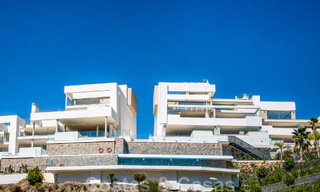 Appartement moderne à vendre avec piscine et vue sur la mer dans une résidence exclusive à Nueva Andalucía, Marbella 808162 