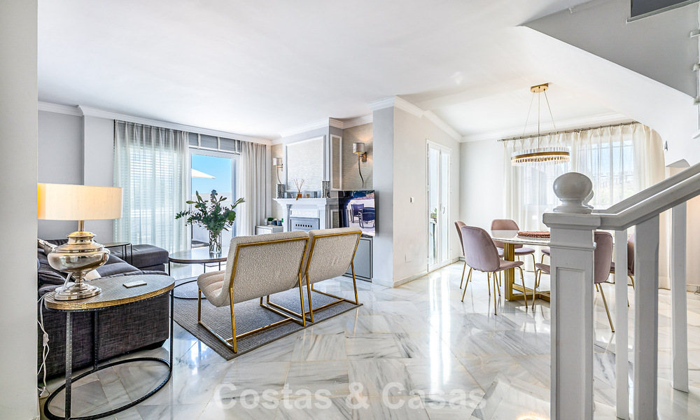 Charmante maison mitoyenne à vendre dans une résidence sécurisée à deux pas de Puerto Banús, Marbella 808515