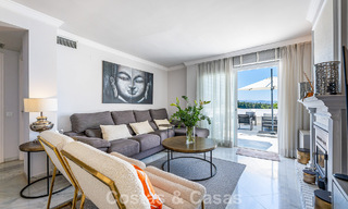 Charmante maison mitoyenne à vendre dans une résidence sécurisée à deux pas de Puerto Banús, Marbella 808518 