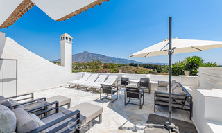 Charmante maison mitoyenne à vendre dans une résidence sécurisée à deux pas de Puerto Banús, Marbella 808520 