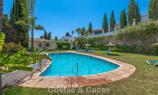Charmante maison mitoyenne à vendre dans une résidence sécurisée à deux pas de Puerto Banús, Marbella 808535 