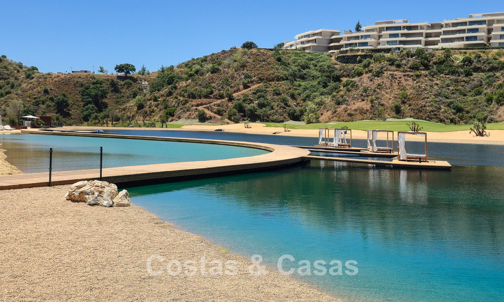 Appartements contemporains de luxe à vendre dans un resort de golf dans les collines de Marbella - Benahavís 808671