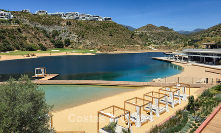 Appartements contemporains de luxe à vendre dans le prestigieux resort de La Quinta, Marbella - Benahavís 808681