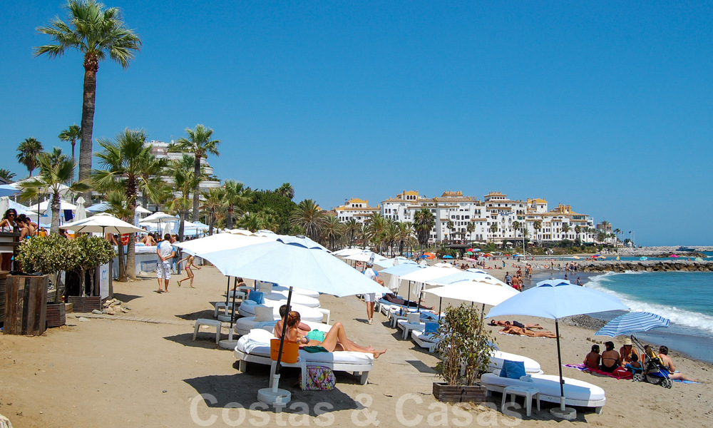 Appartements situé dans un hotel en première ligne de plage à Puerto Banús - Marbella 32057