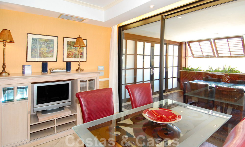Appartements situé dans un hotel en première ligne de plage à Puerto Banús - Marbella 32072