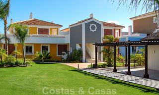 Appartements et des maison jumelées en vente dans la Nueva Milla de Oro, entre Marbella et Estepona centre 30565 