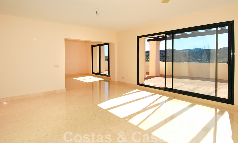 Appartements de luxe en première ligne de golf à acheter dans la région de Marbella - Benahavis 23842