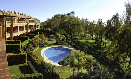 Opportunité! Appartements de luxe à vendre en première ligne de golf dans la zone de Marbella - Benahavis 26747
