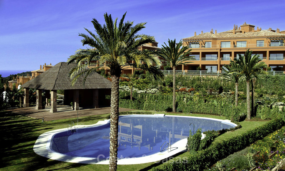 Opportunité! Appartements de luxe à vendre en première ligne de golf dans la zone de Marbella - Benahavis 26753