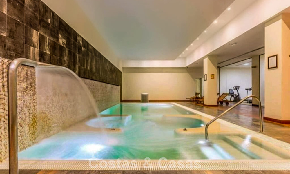 Appartements de luxe à vendre en première ligne de golf dans la zone de Marbella - Benahavis 791135