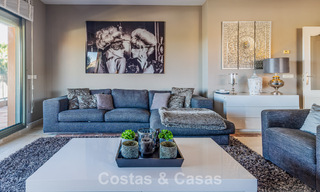 Appartements de luxe à vendre en première ligne de golf dans la zone de Marbella - Benahavis 791136 