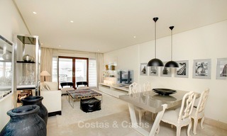 Appartements de luxe près de la plage à vendre, Estepona, Costa del Sol avec vue sur mer 9770 