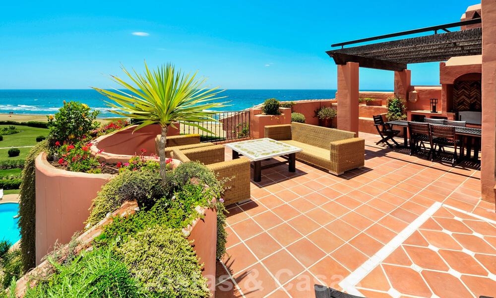 Penthouse exclusif près de la plage à vendre à Los Monteros, Marbella 37185