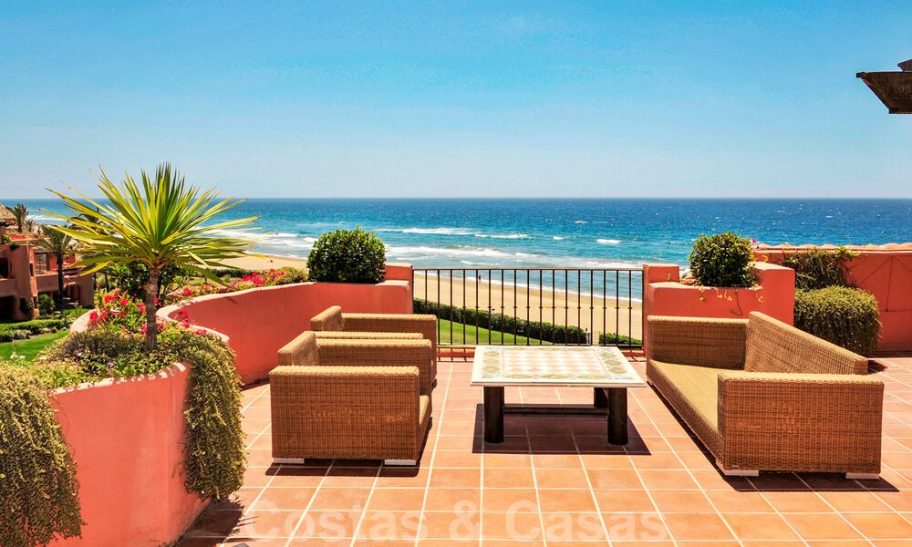 Penthouse exclusif près de la plage à vendre à Los Monteros, Marbella 37188