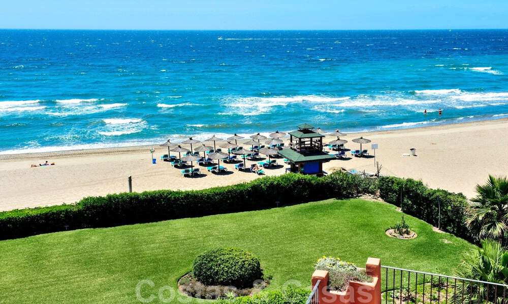 Penthouse exclusif près de la plage à vendre à Los Monteros, Marbella 37192
