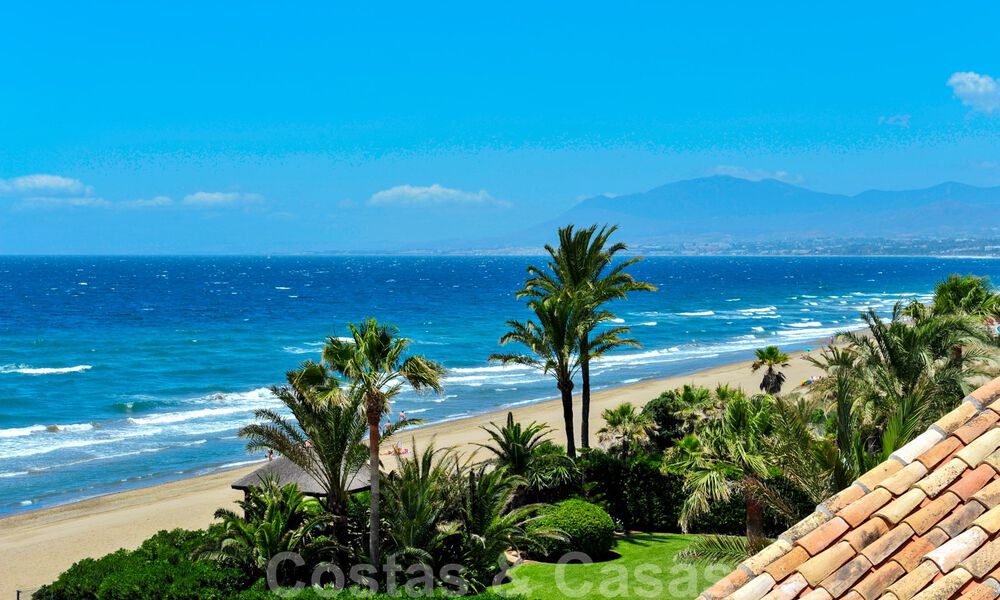 Penthouse exclusif près de la plage à vendre à Los Monteros, Marbella 37193