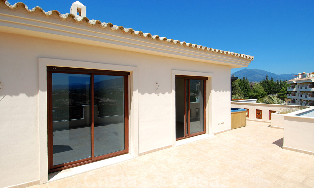 Penthouse de luxe à vendre près de Puerto Banús dans Nueva Andalucía, Marbella 30623