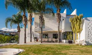 Villa exclusive de style moderne à acheter sur un parcours de golf connu dans la zone de Marbella - Benahavis - Estepona 37629 